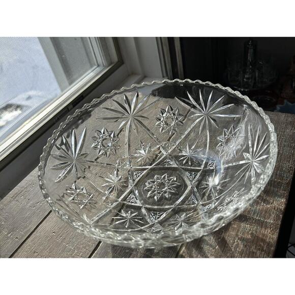 Vintage Anchor Hocking Clear Cut Glass Star of David Large 10.5” Serving Bowl - Picture 9 of 12
